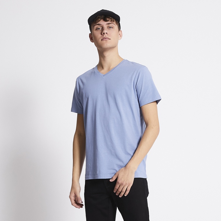 T-shirt V-neck "Conrad" T-shirt V-neck "Conrad"